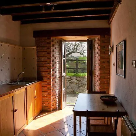 Dom wakacyjny 4 Bedrooms House, 4km From San Vicente *