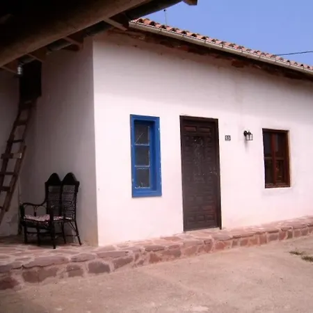 Semesterbostad 4 Bedrooms House, 4km From San Vicente La Cotera